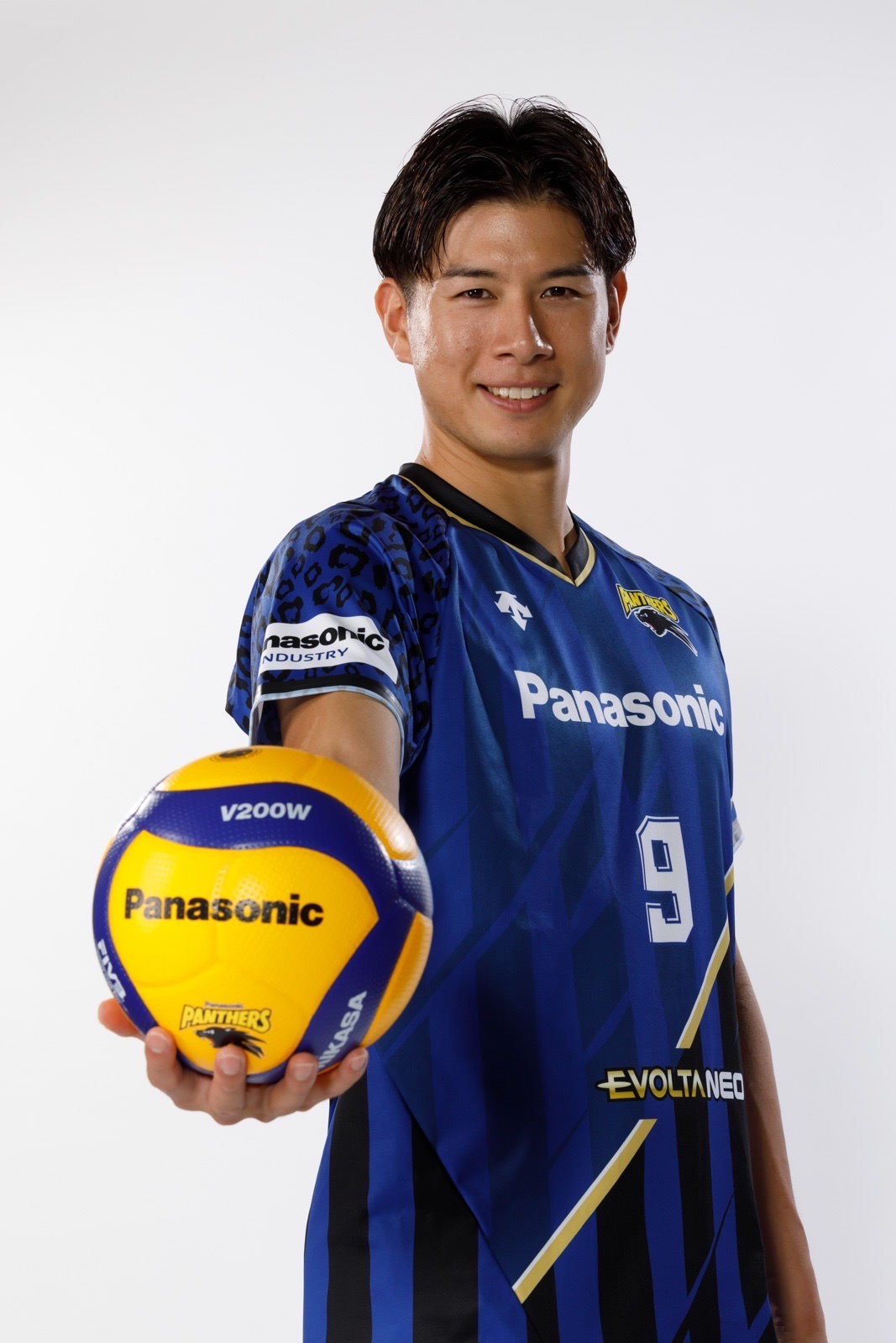 V1男子紹介編】2022-23 Vリーグ No.1モテ男が決まる V1男子紹介編】2022-23 Vリーグ No.1モテ男が決まる