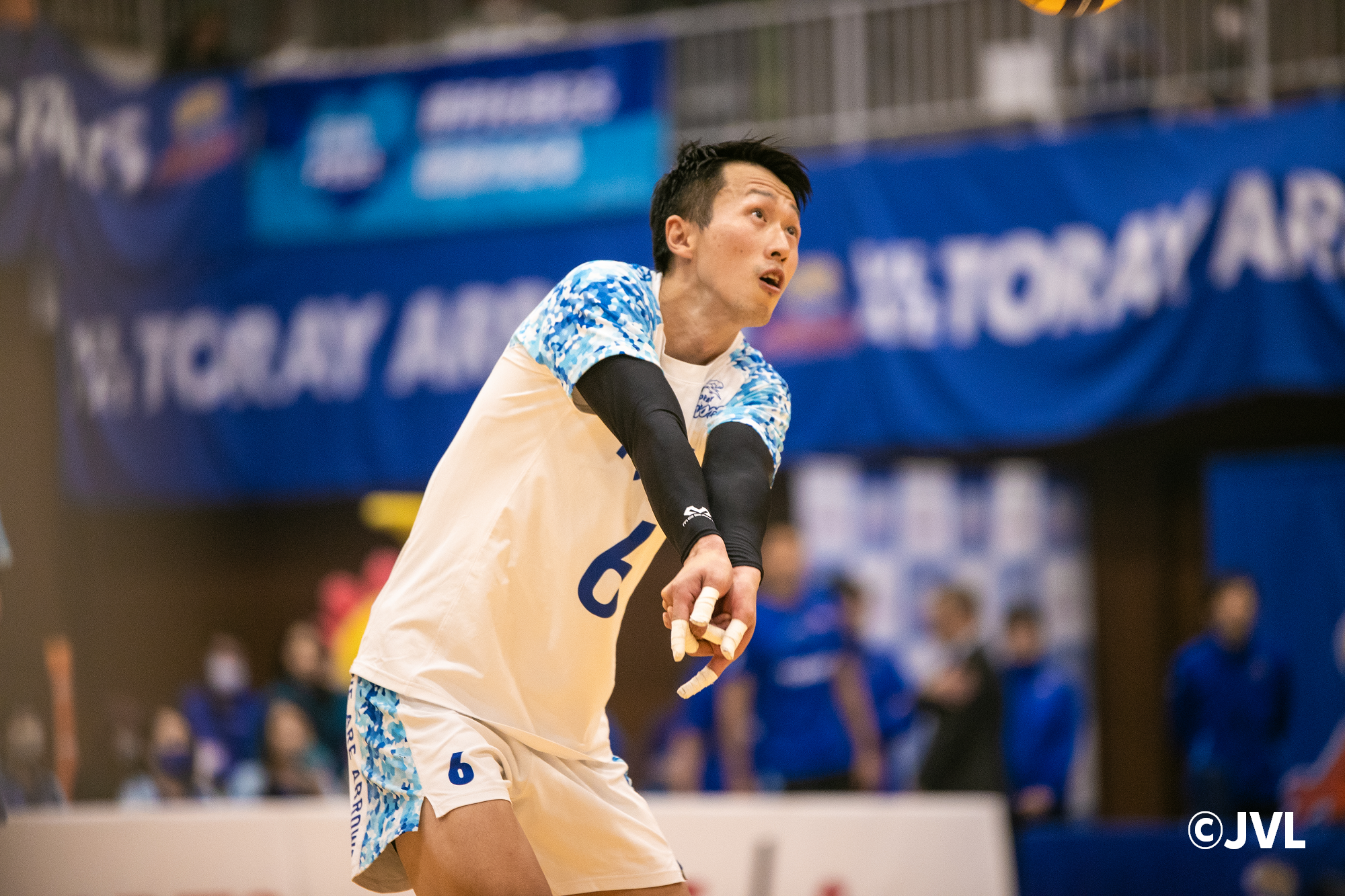 東レアローズ・渡辺俊介 選手 Vリーグ栄誉賞達成のお知らせ News